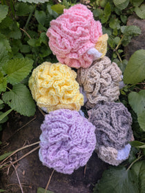 Crochet shower pouffe 