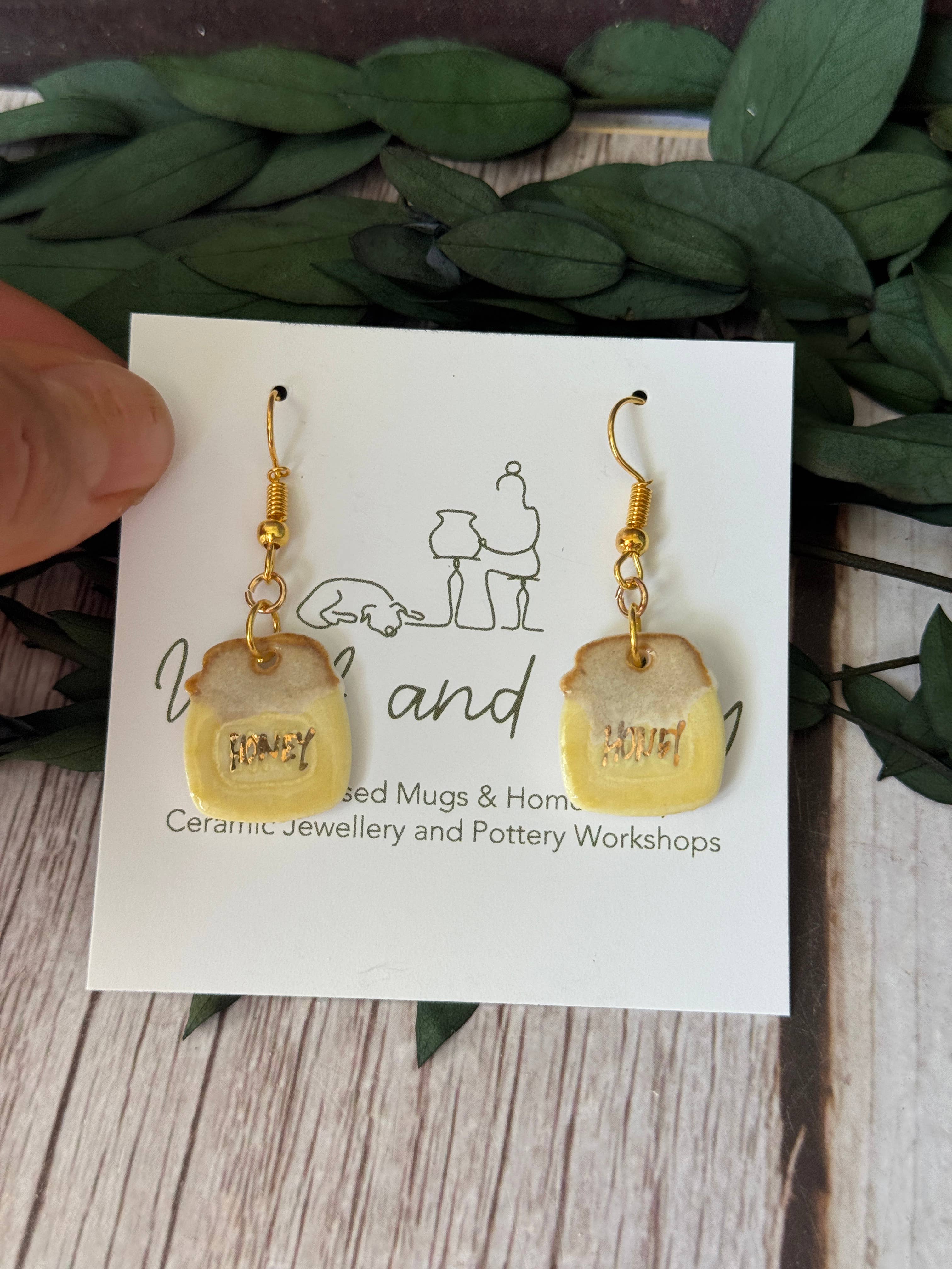 Cute honey pot earrings