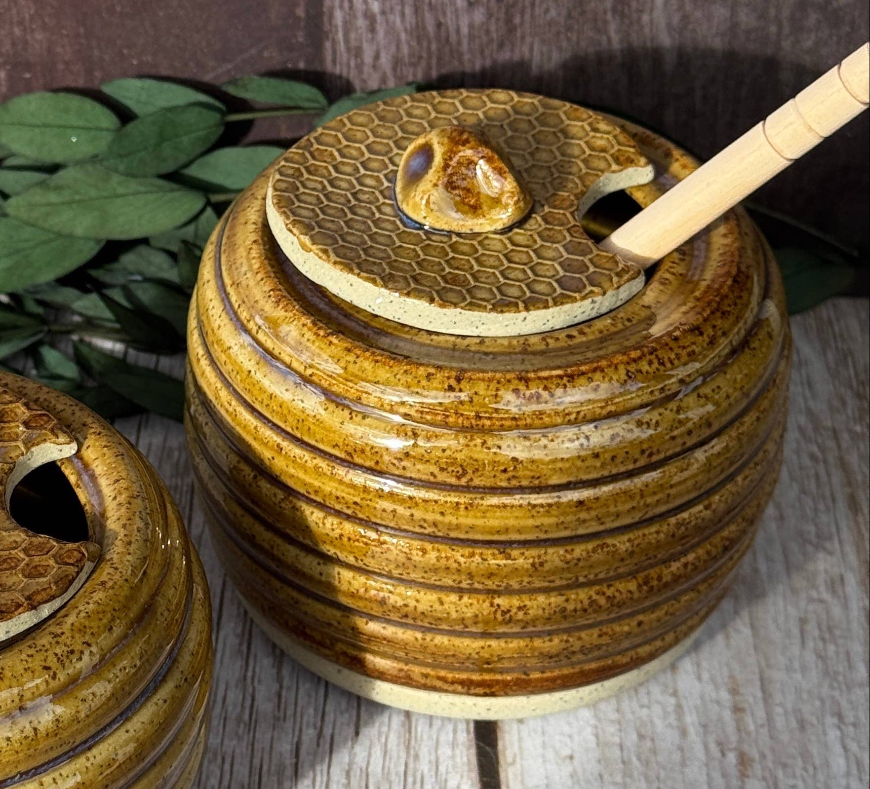 Handmade Honey pot 2