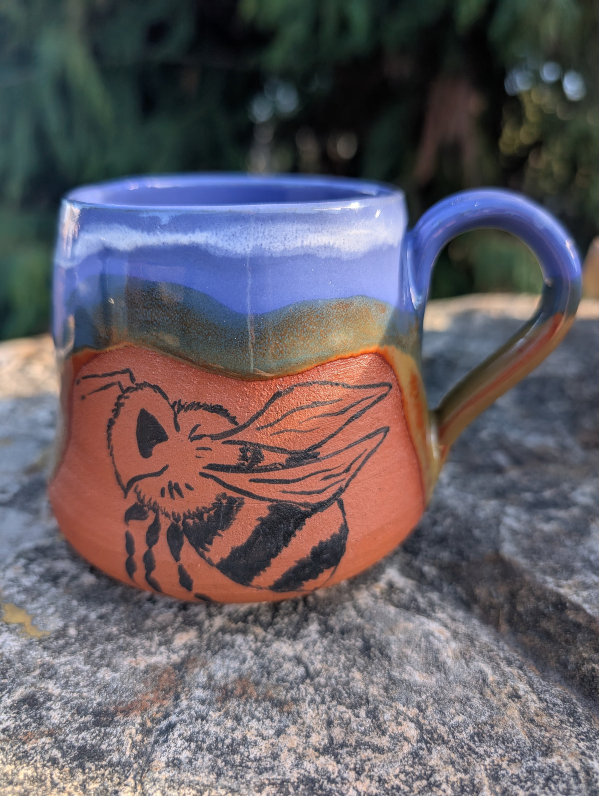 Honey bee mug