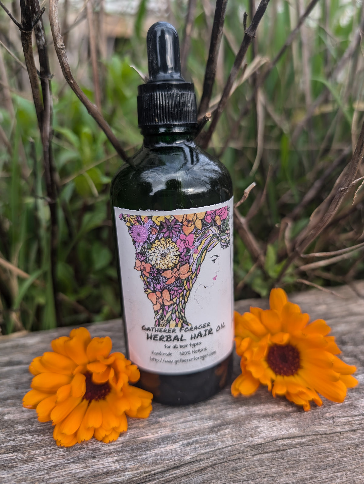 Herbal infused hair oil Main image