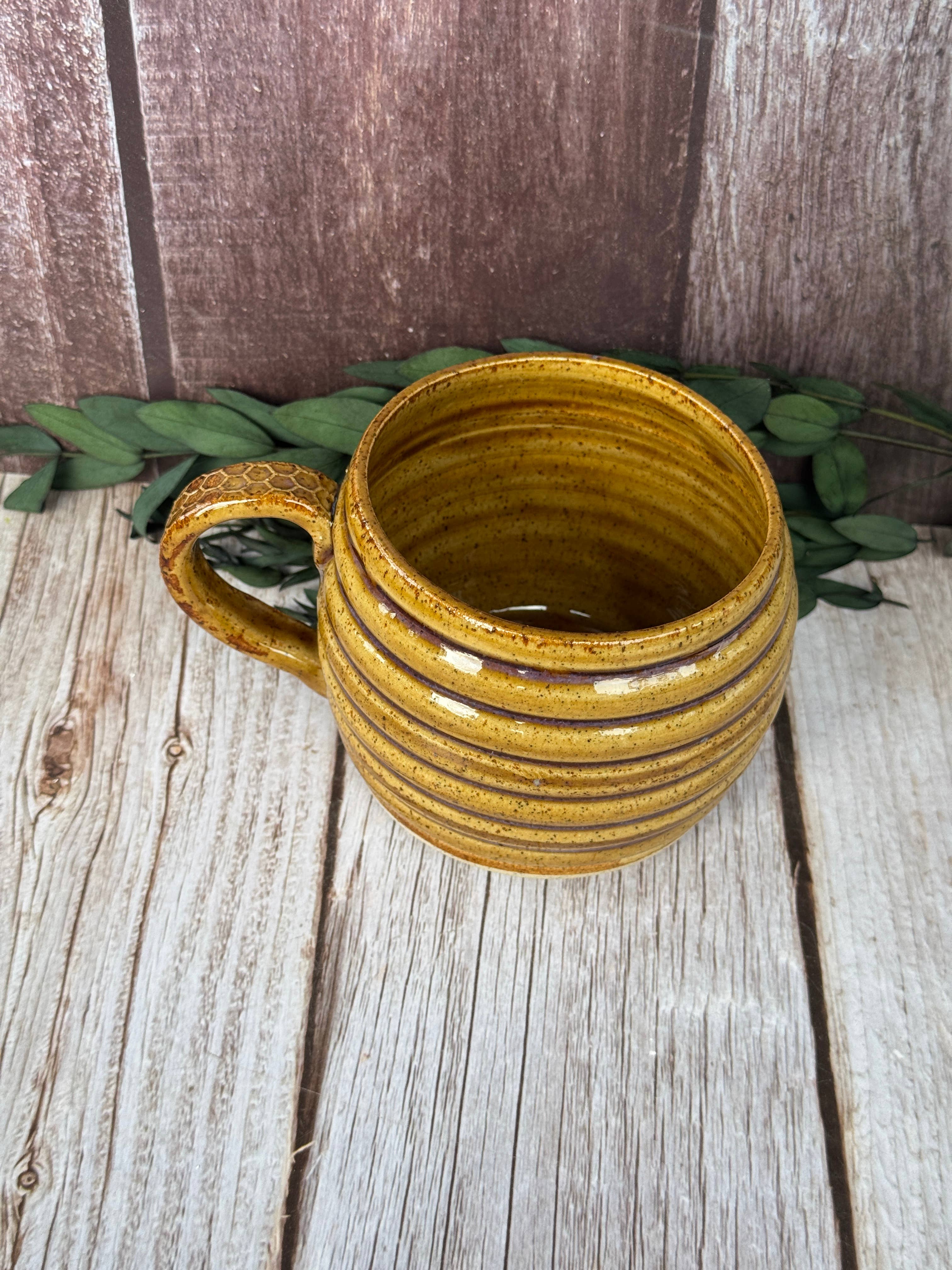  handmade Beehive mug