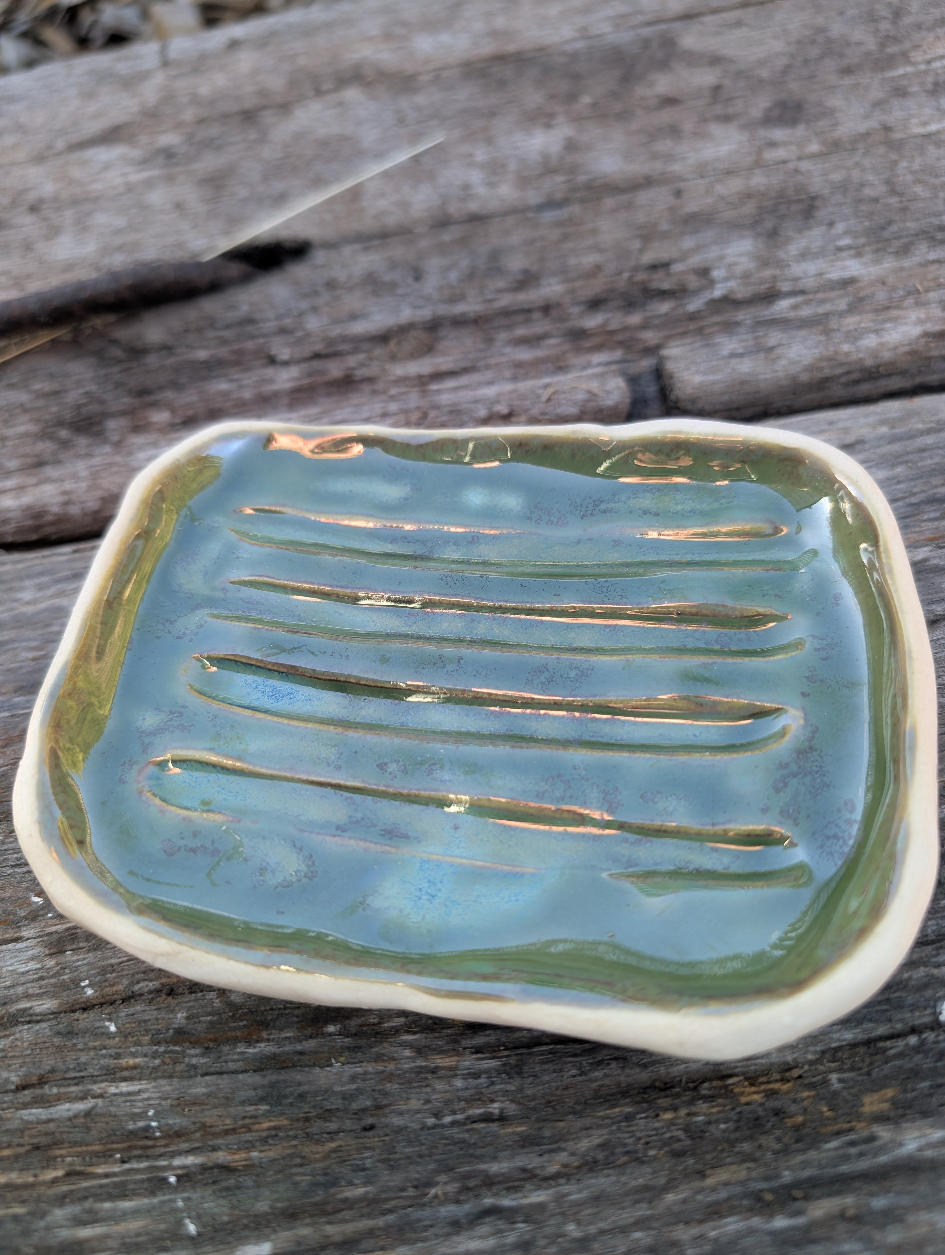 Handmade Ceramic Soap Dish - Eco-Friendly & Unique Secondary image