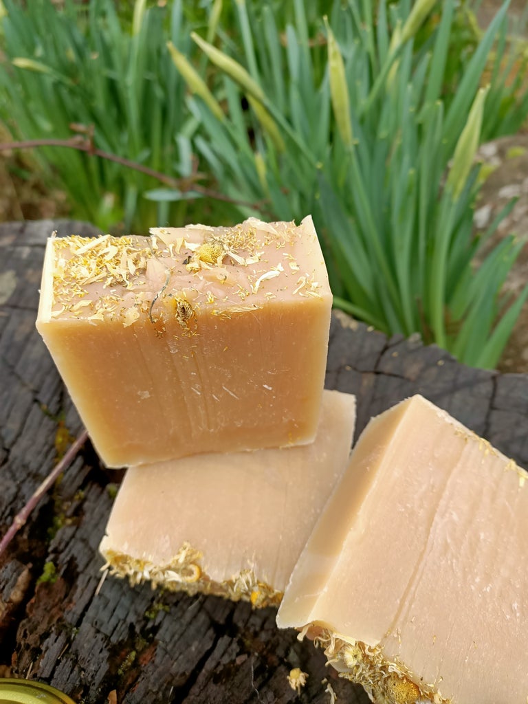 Chamomile and Honey Shampoo and body bar