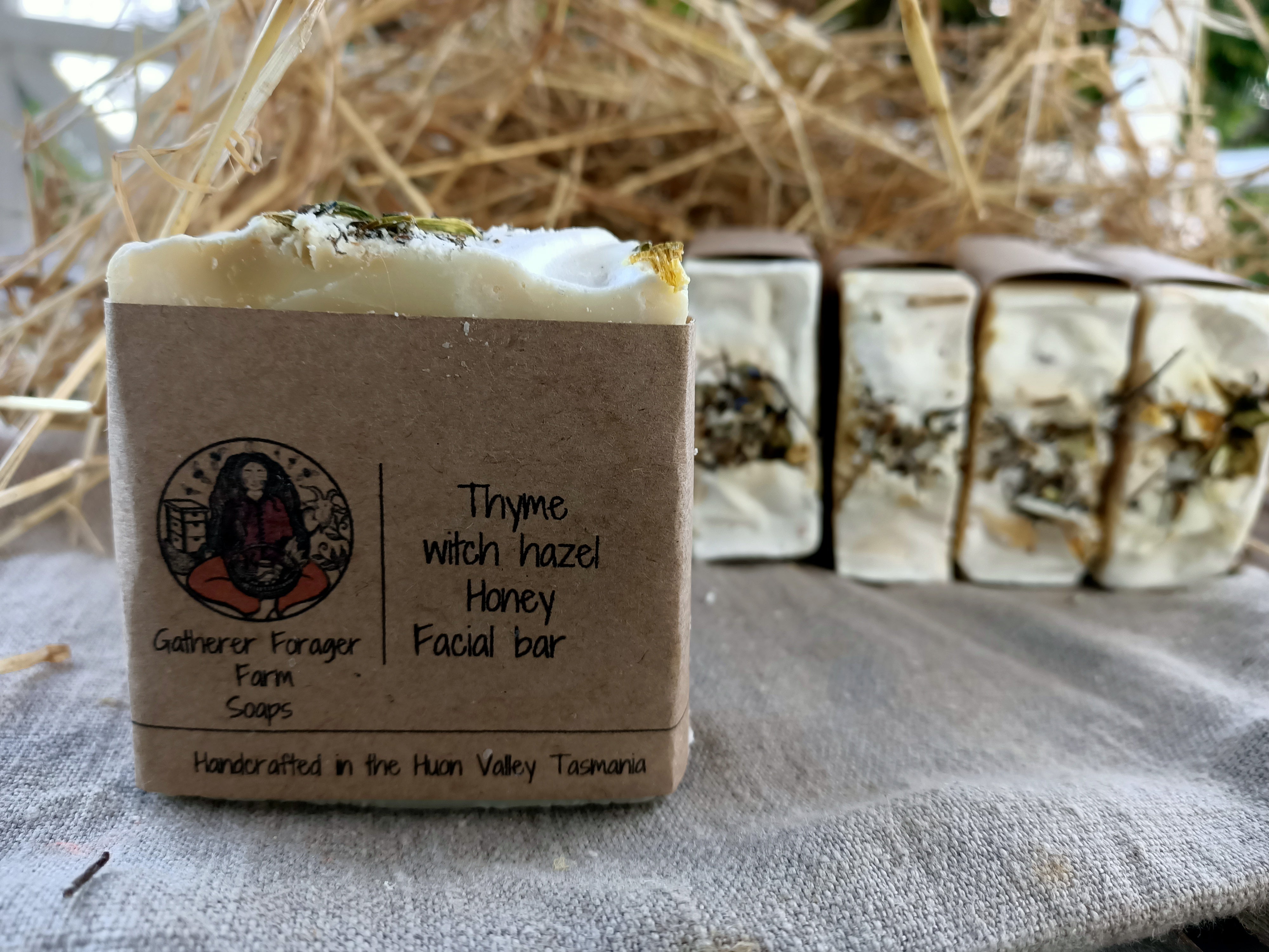 Thyme honey and witch hazel facial soap Secondary image